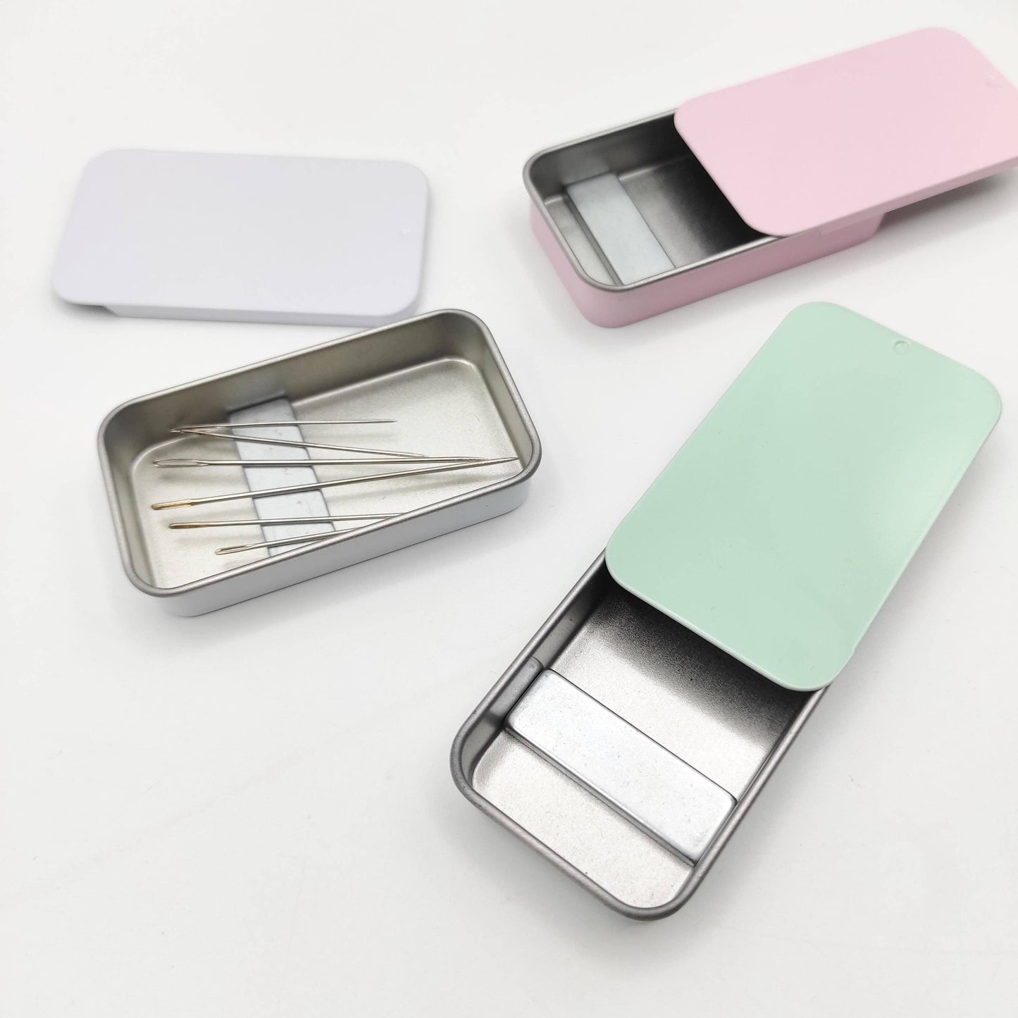Modern Style Small Magnetic Tin Needle Case - Crafting Essential