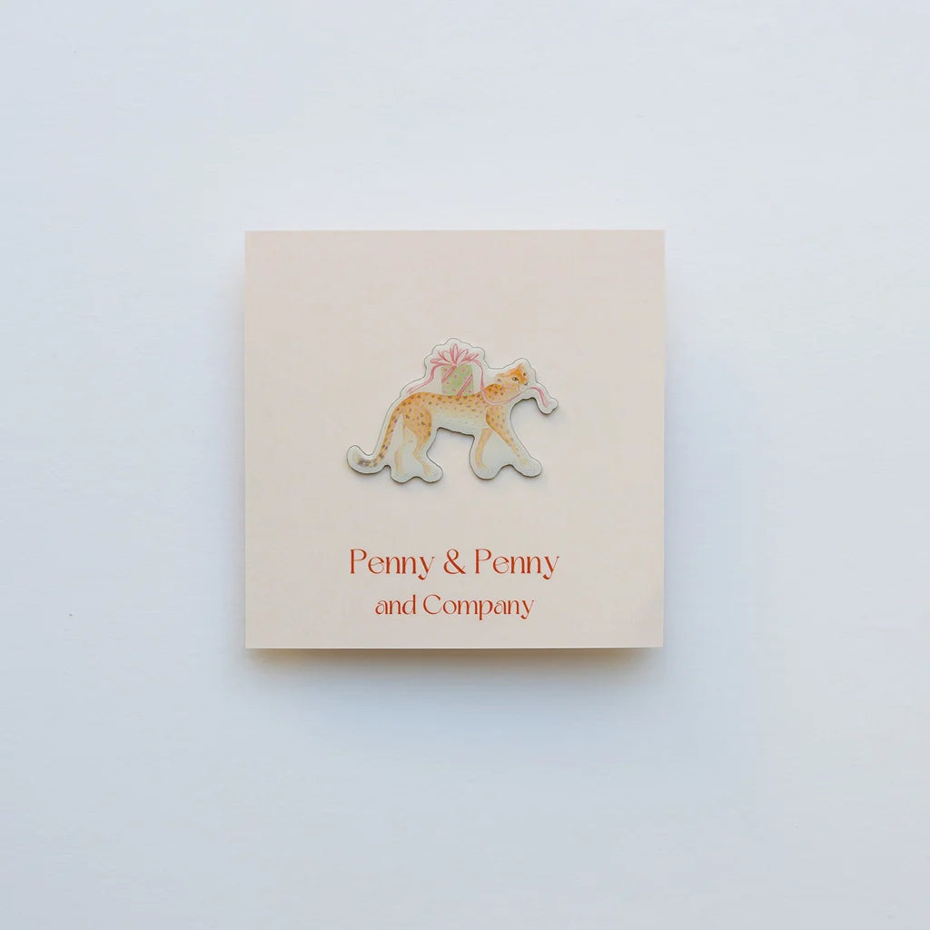 Present Cheetah Needle Minder