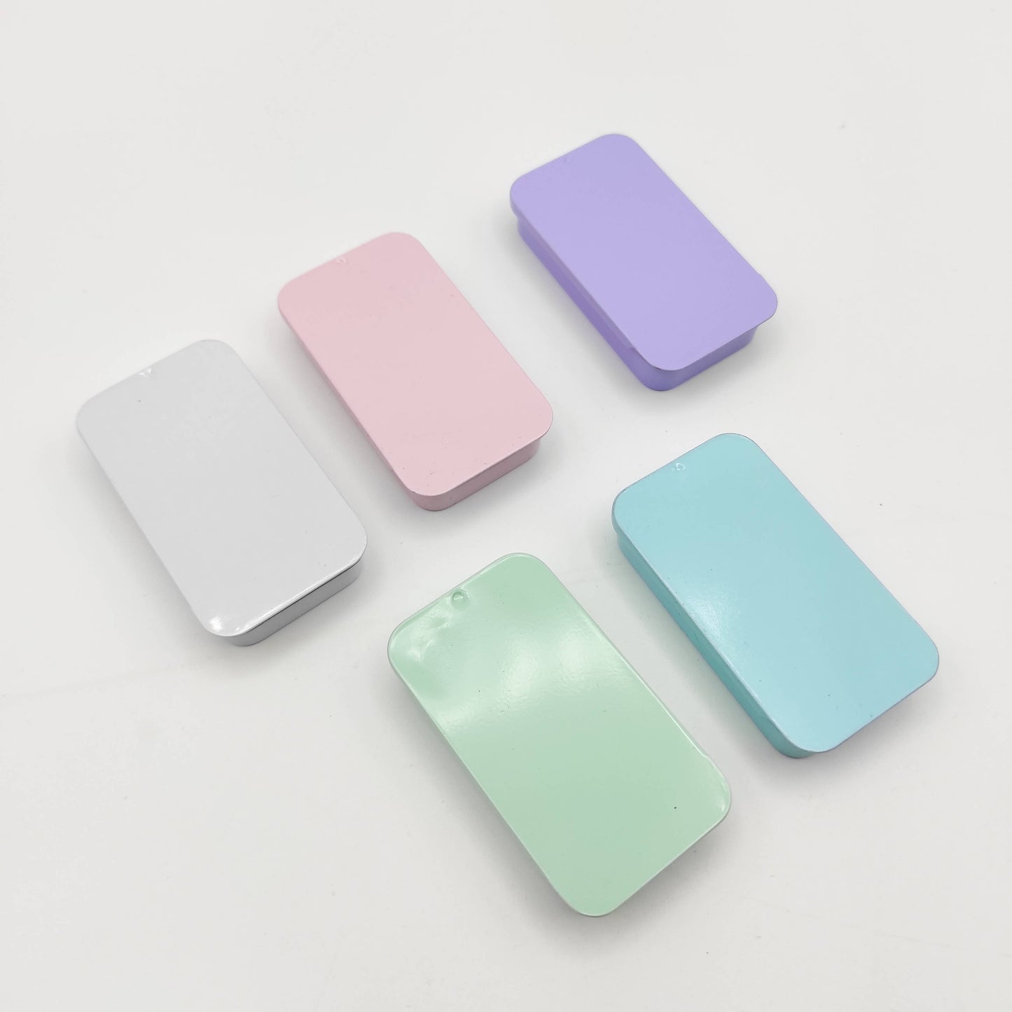 Modern Style Small Magnetic Tin Needle Case - Crafting Essential