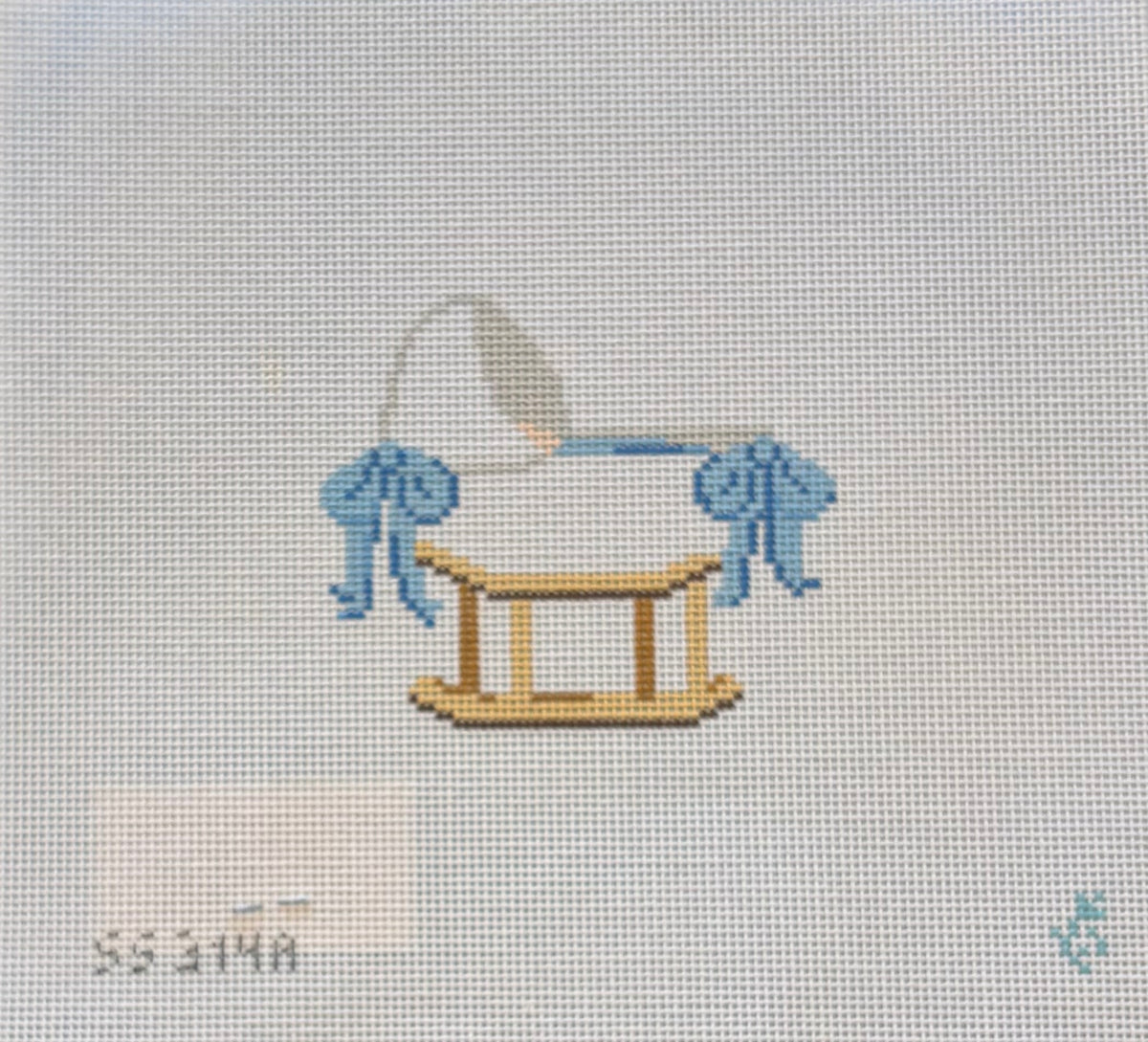 Baby bassinet with Bows