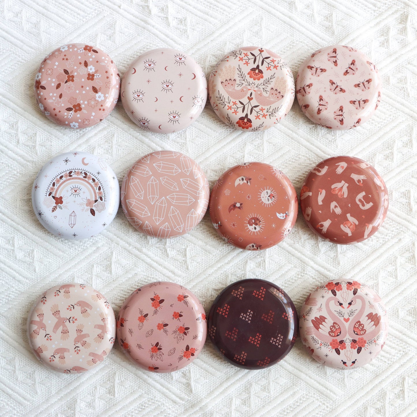 Round Magnetic Needle Case for Embroidery/Cross Stitch/Hand Stitch/Sewing - Modern Style Needle Organizer