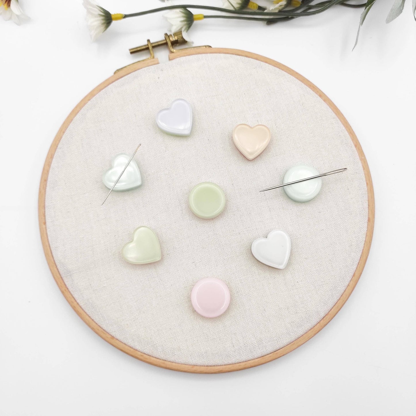 Round/Heart Pastel Color Medium size Needle Minder