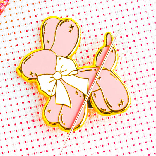 Balloon Dog Needle Minder Magnet