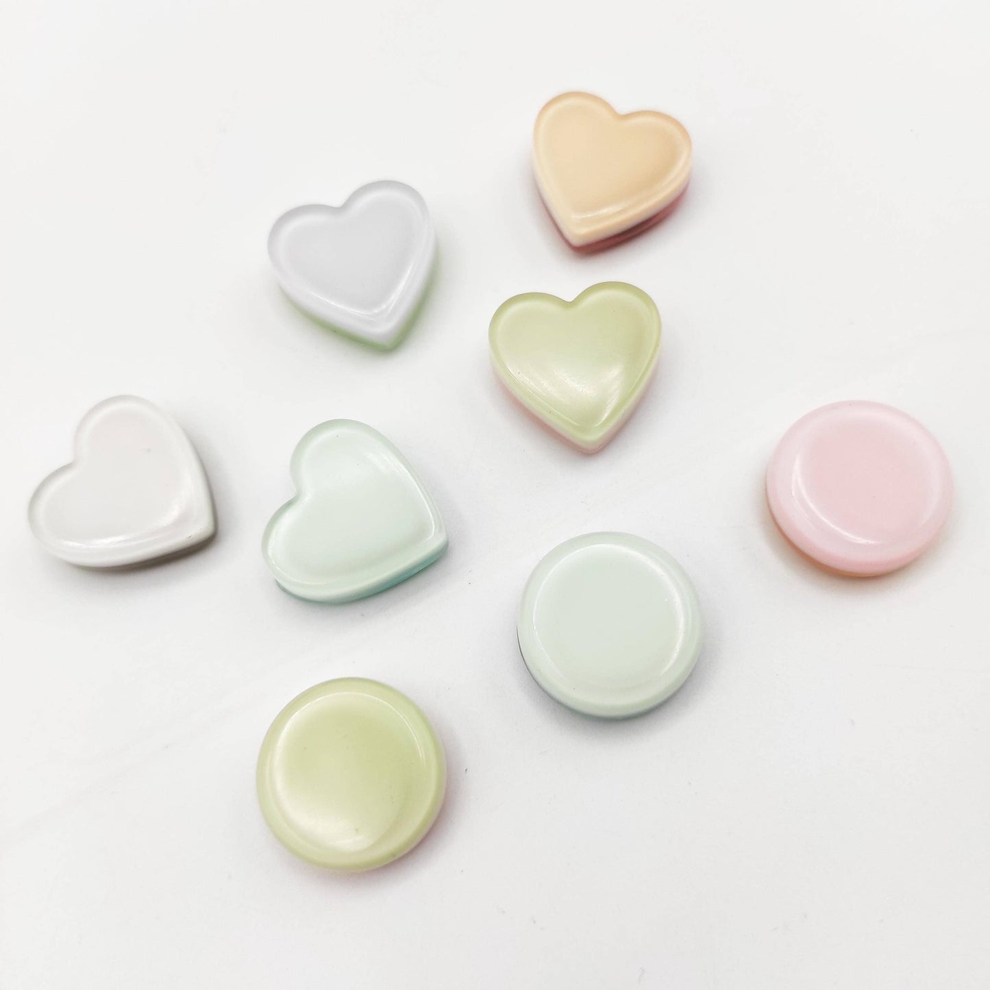 Round/Heart Pastel Color Medium size Needle Minder