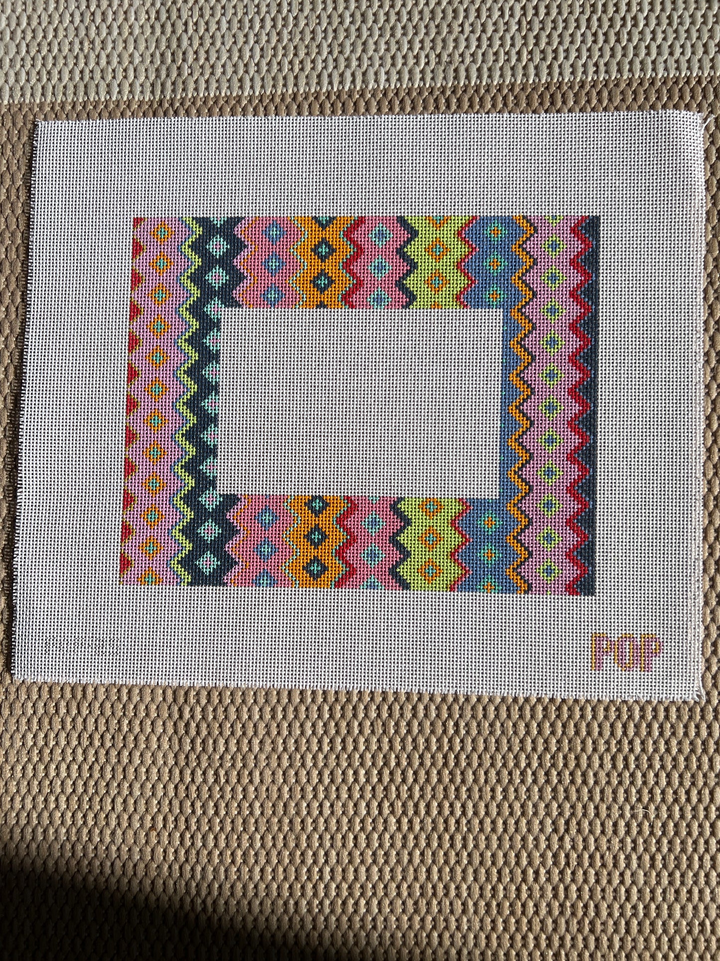 POP 25 Geo Multi Frame