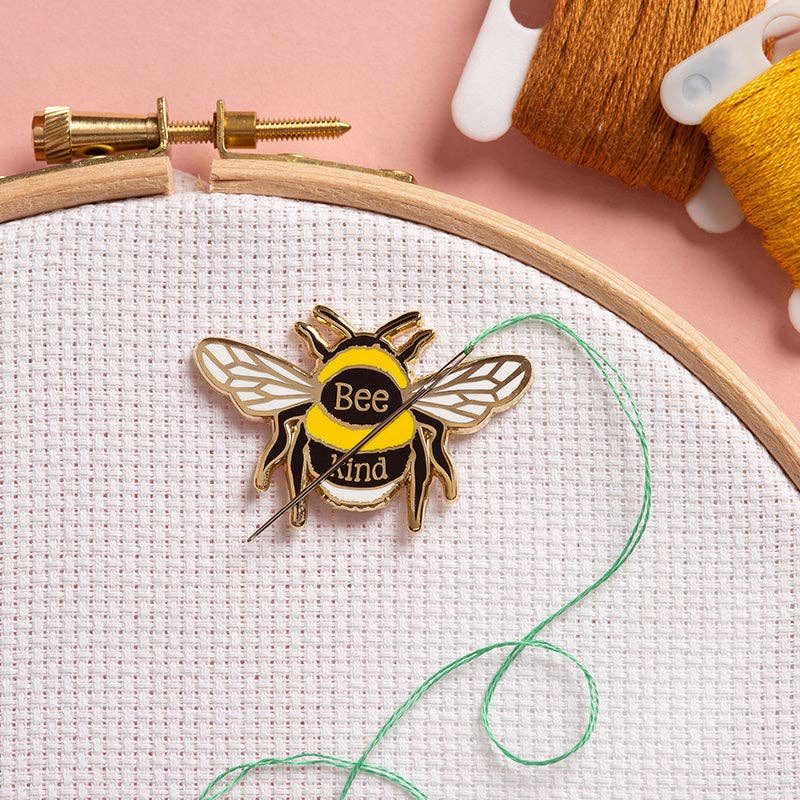Bumblebee Bee Kind Magnetic Needle Minder