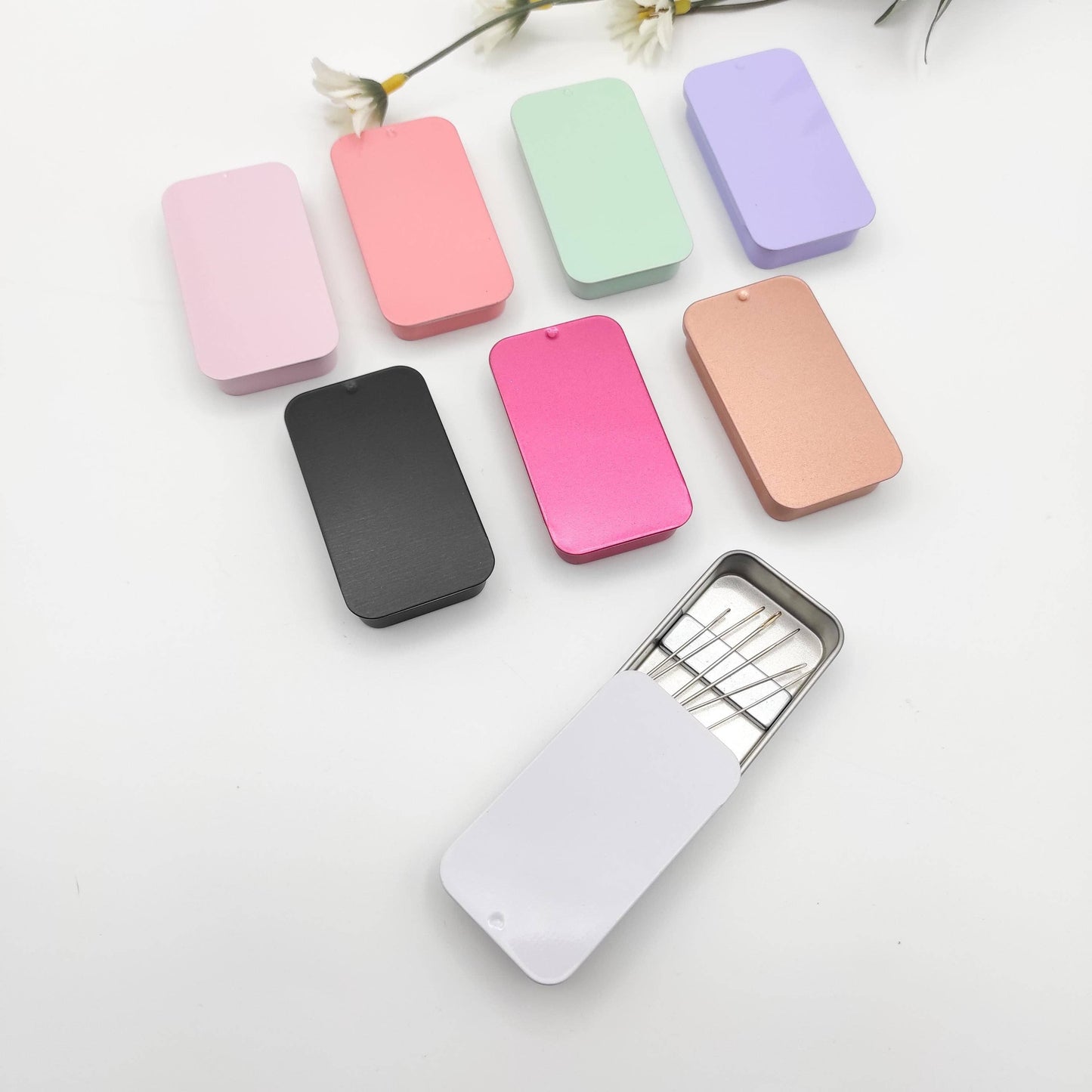 Modern Style Small Magnetic Tin Needle Case - Crafting Essential